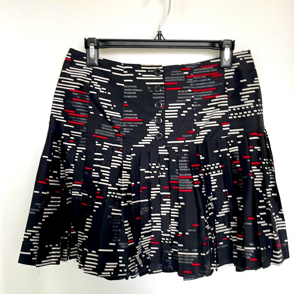 Pleated bottom skirt